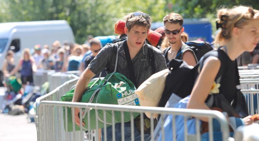 Rémálom a nyaraláson! Nyíregyháziak is szállás nélkül maradtak a fesztiválon
