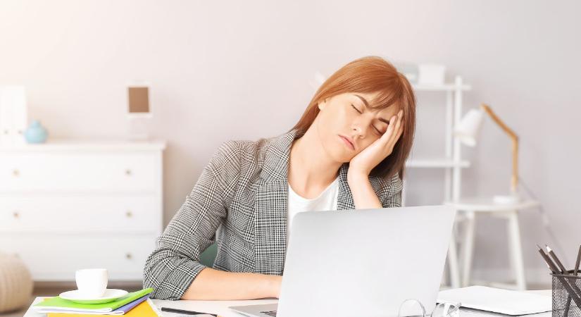 A kialvatlanság 8 tünete – így hat az alváshiány a testedre és lelkedre