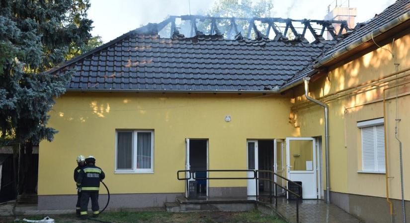 Óvoda kapott lángra: a tűz a környező épületekre is átterjedt