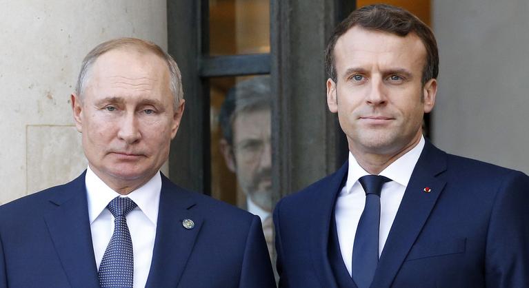 Évek óta először beszélt egymással Emmanuel Macron és Vlagyimir Putyin