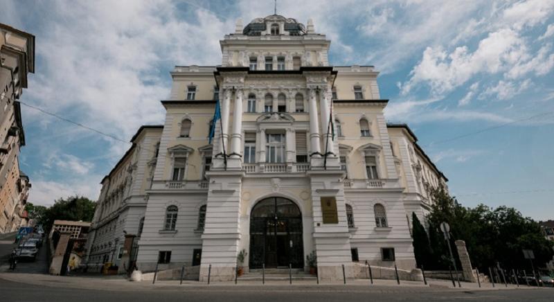 Szigorúbb lesz a KSH: közigazgatási eljárásra számíthatnak az adatszolgáltatást elmulasztó vállalkozások