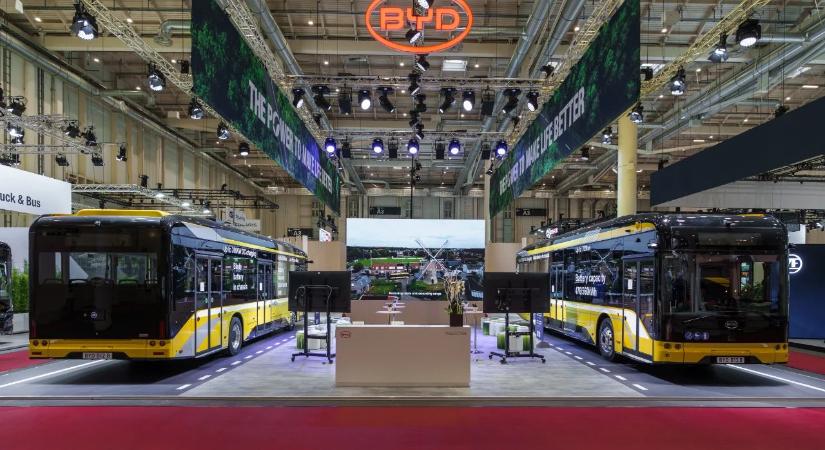 700 km hatótávú elektromos intercity buszt mutatott be a BYD