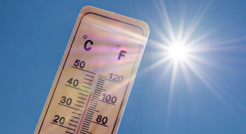 Pokoli időjárás miatt adtak ki riasztást - Ez vár ránk mától