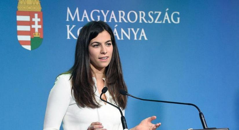 Győrben látták beszélgetni Szentkirályi Alexandrát és Petrov Árpádot