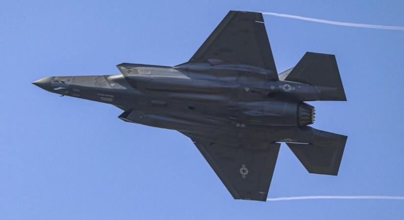 Kitört a botrány Amerika és Európa egyik leggazdagabb országa között: hiába rendelte meg, nem adja a csúcsvadászgépeit – duplájára emelte az F-35 árát