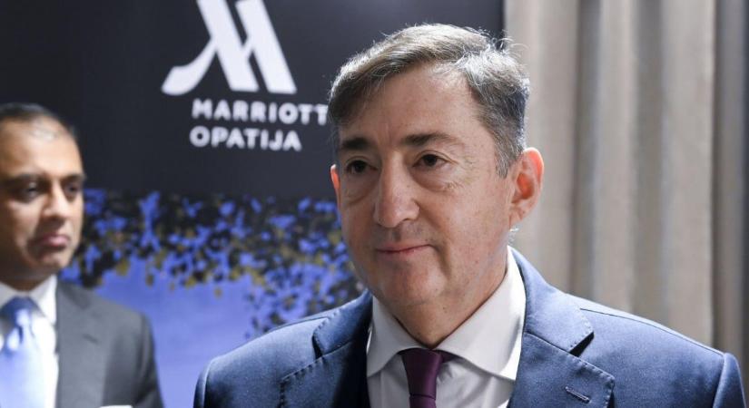 Megint lekapták Mészáros Lőrincéket – Önnek is ismerős lesz ez a szálloda