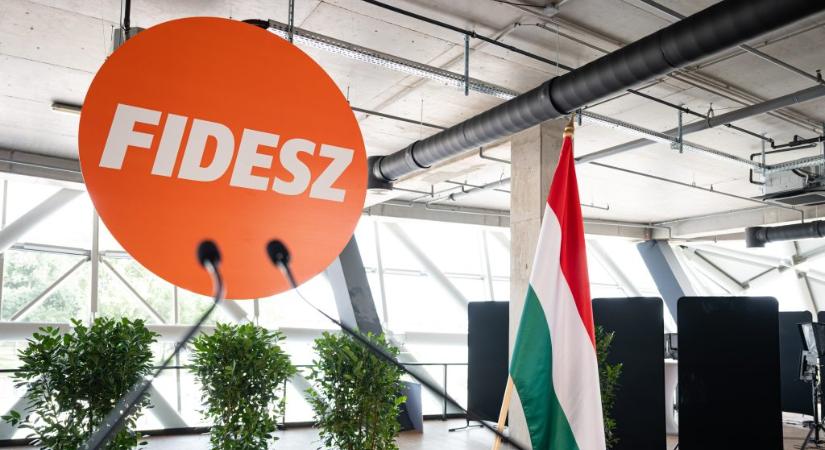 HVG: A Fidesznél már nem csak a választási vereségre, hanem a gyors visszatérésre is készülnek