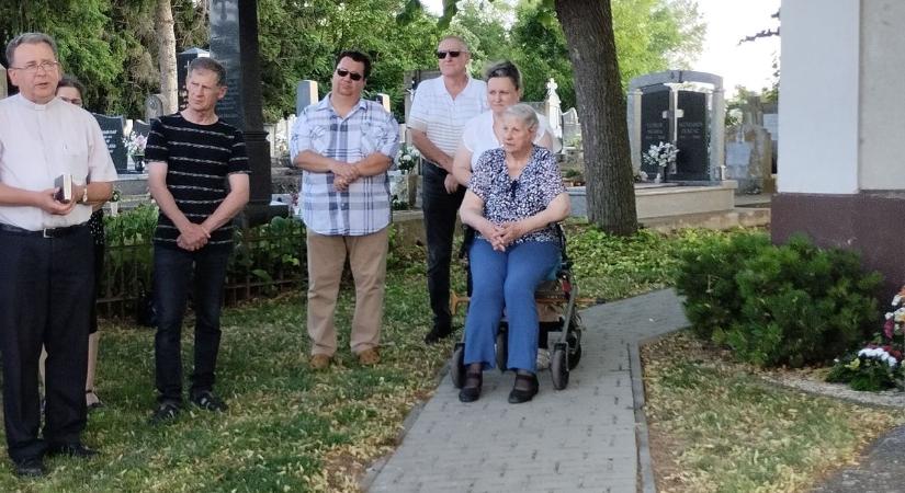 Csepreg: kulákáldozatokra emlékeztek