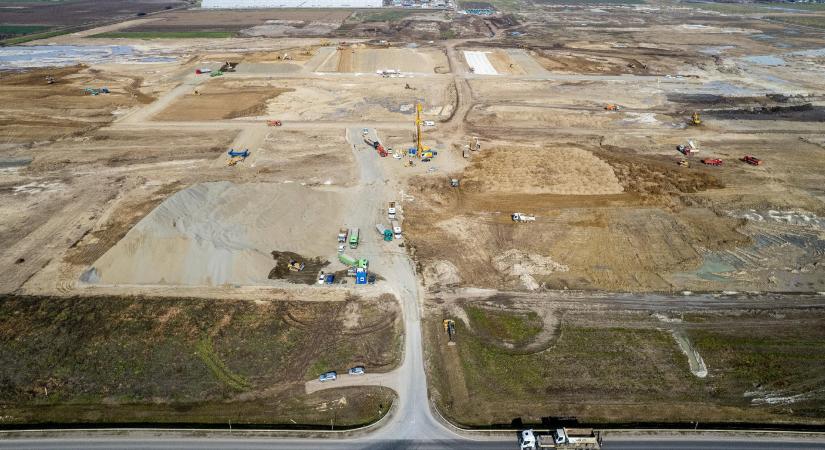 Több tucat dolgozótól válik meg a CATL