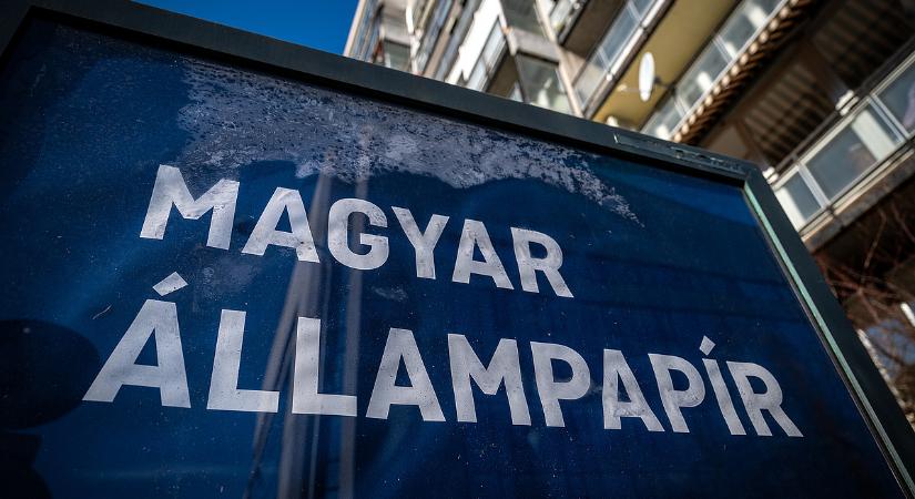 Egyre több olyan állampapírt veszünk, ami nem is nekünk készült