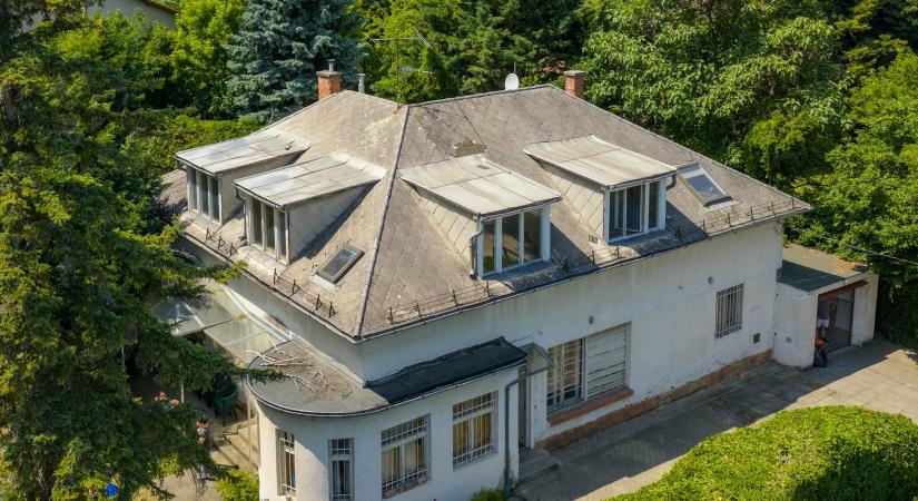 A Market vezette építőipari összefogással irodalmi alkotótérré és közöségi helyszínné válik az Esterházy-villa