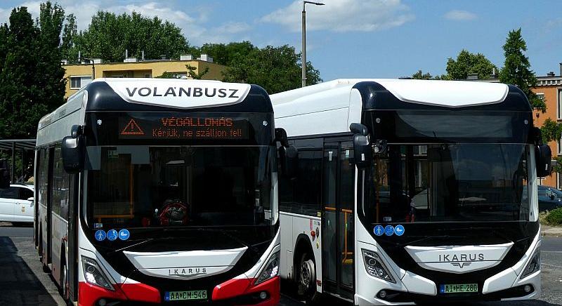 Kiderült, mikor érkezik az Ikarus csuklós elektromos busza