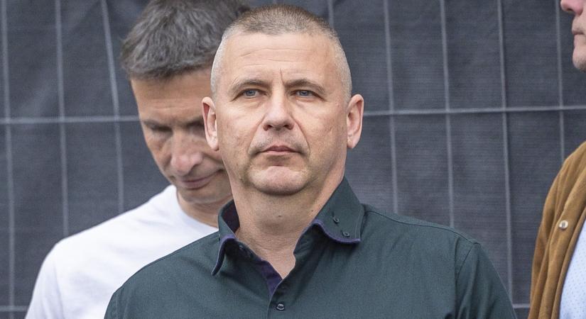 Ruszin-Szendi reagált Pócs János Romulusz feliratú zsírosbödönére – kemény kérdéseket tett fel az egykori vezérkari főnök