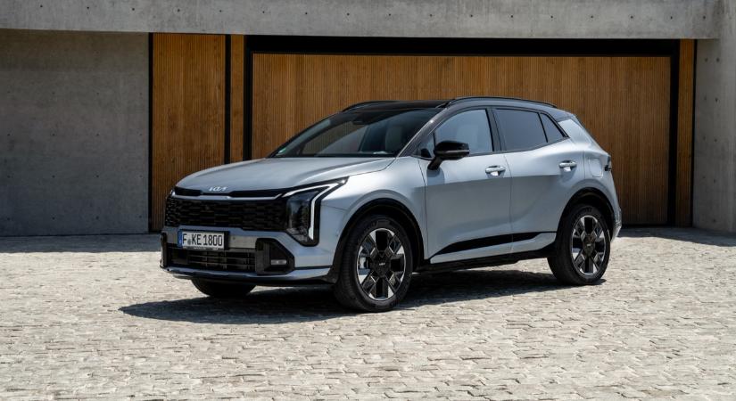 Megújult a Kia csodafegyvere: meglepő áron érkezik Magyarországra az új Sportage, itt az árlista