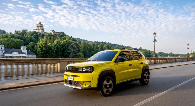A Fiat autóipari újdonságot mutat be: italoskartonból újrahasznosított anyag kerül az új modellbe