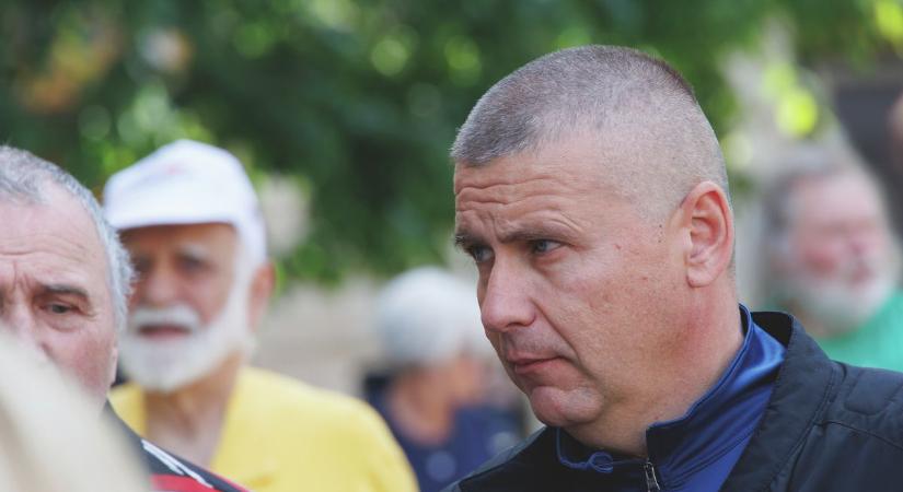 Külön berendezés hozattak Ruszin-Szendi Romulusz zsírleszívásához