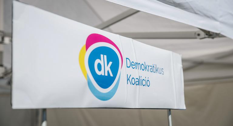 A DK szerint kóklereket jelölt a fővárosi cégek élére a Tisza, ezért nem támogatták őket