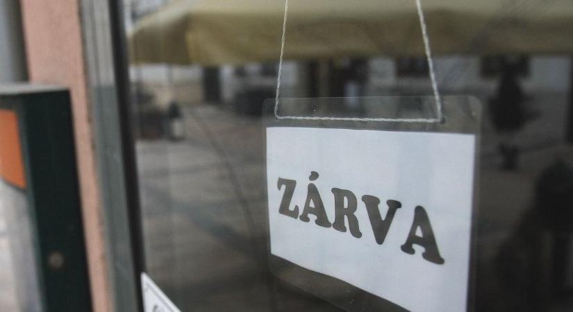 Egy korszak vége: megszűnik a bolt, ahol rengeteg debreceni megfordult