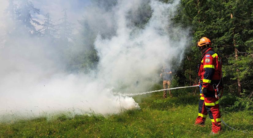 Tűzveszély: Szinte egész Szlovákiában fokozott kockázat érvényes