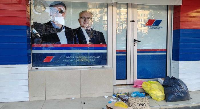 Der Standard: Szerbia riadókészültségben, Vučić győzelmi kijelentései abszurdak