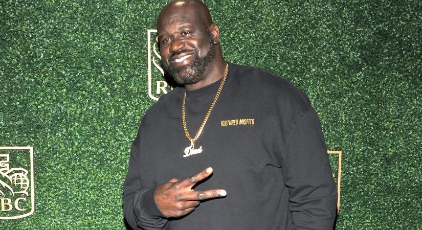 Shaquille O'Neal félbevágott egy Ferrarit, hogy beleférjen - videó