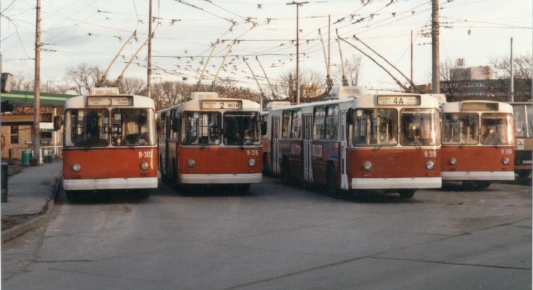 Fotókon a debreceni trolizás 40 éves történelme – ezek voltak a legfontosabb állomások