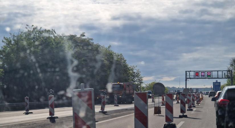 Erre készül a Balaton felé: folytatódik a betonelemek cseréje az M7-esen