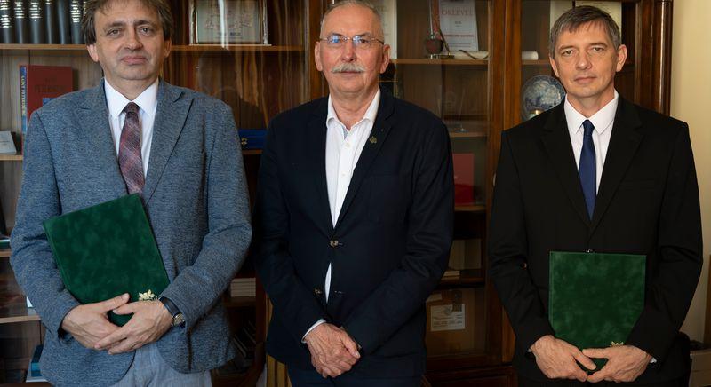 Régi-új dékánok a Debreceni Egyetemen