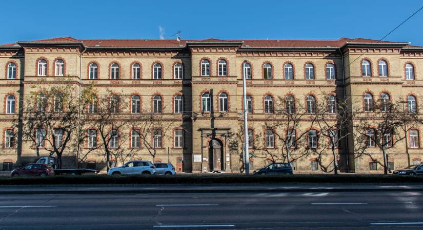 Nem titkolózhat tovább az Uzsoki Utcai Kórház a VIP osztályáról