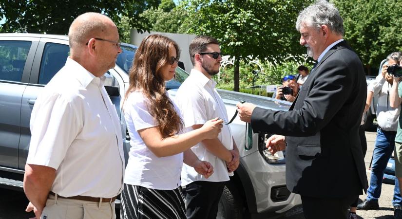 Új járművek segítik a helyszíni agrárellenőrzéseket a Jászkunságban – galériával, videóval