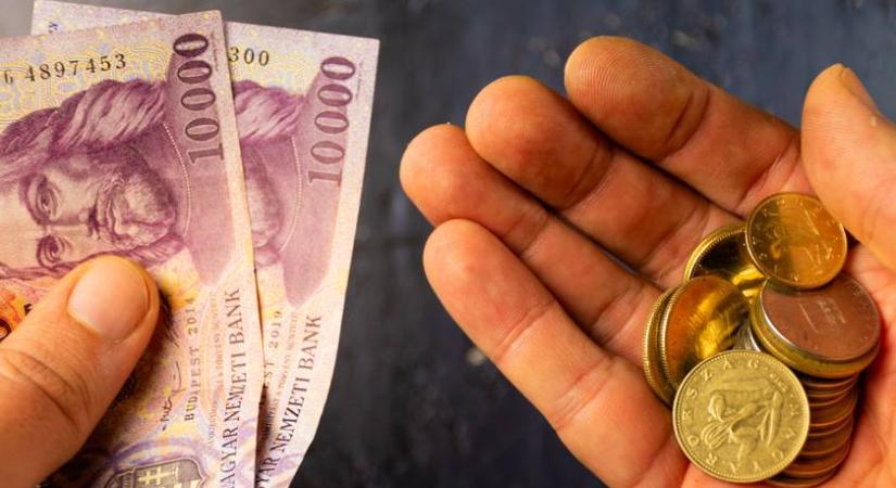 Ekkor várható a családi pótlék emelése: Gulyás Gergely árulta el