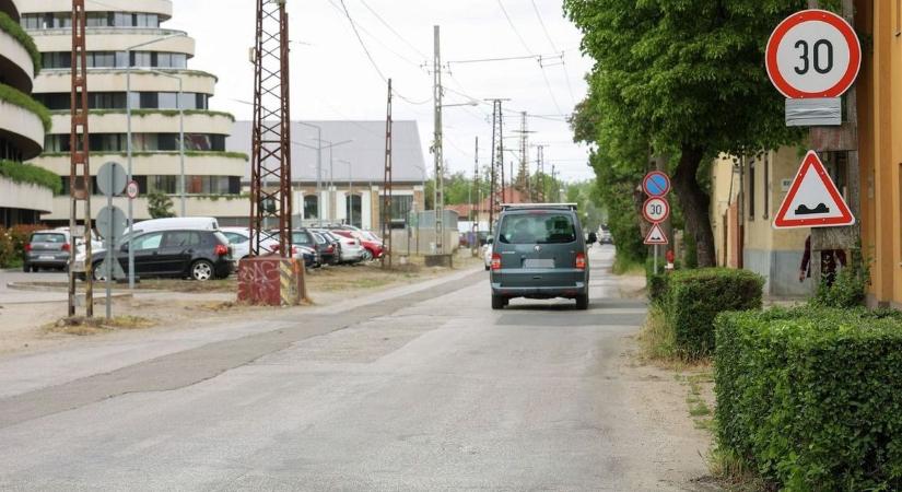 Újabb nagy építkezés veszi kezdetét Szegeden: mutatjuk, hol és meddig változik a forgalmi rend