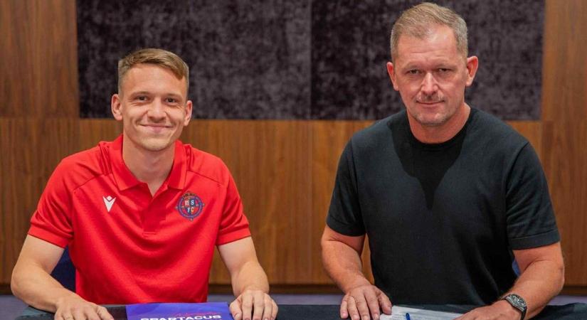 A Konferencia Ligában is játszott, mostantól a Szparit erősíti