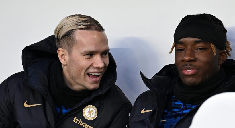 Kispad vagy Arsenal – Két opciója maradt a Chelsea botrányhősének?