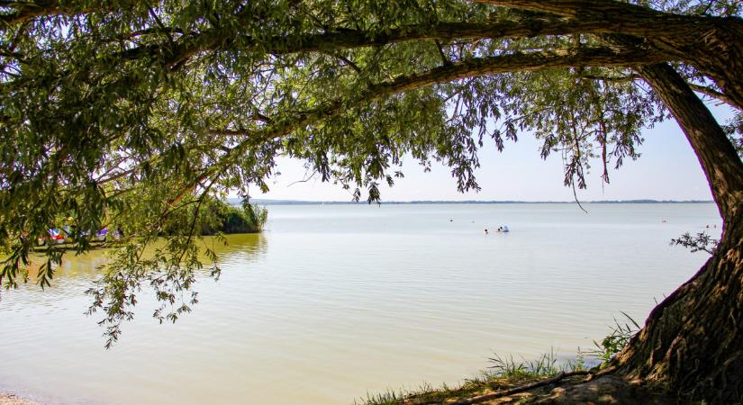 Nem kell a Balatonig menni: 7 eldugott magyarországi vízpart, ahol nyugodtan hűsölhetsz a kánikulában