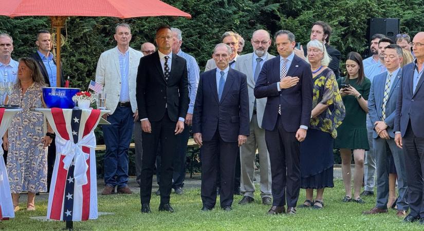 9 milliárdos támogatást kap három amerikai cég