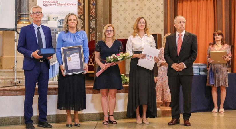 A Petz-kórház díjazta Győr legjobb gyógyítóit a Semmelweis Napon - fotók
