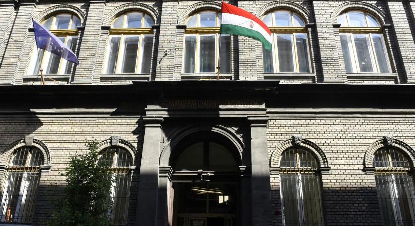 Megszavazták Budapest első iskolautcáját