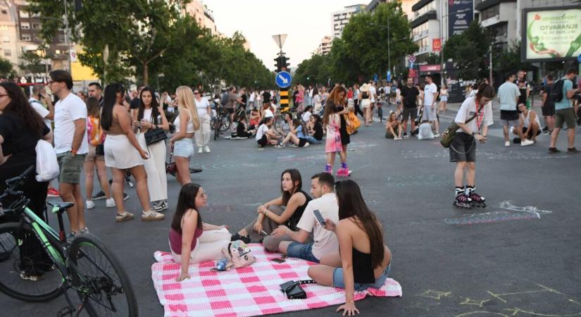 Útlezárások Szabadkától Nišig, folyamatosak a letartóztatások