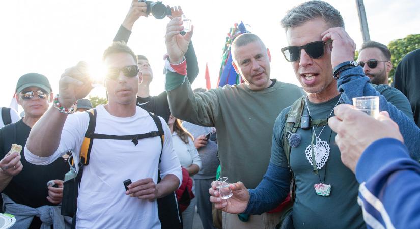 Magyar Azahriah posztjáról: Soha nem más pártok szavazóival van a probléma