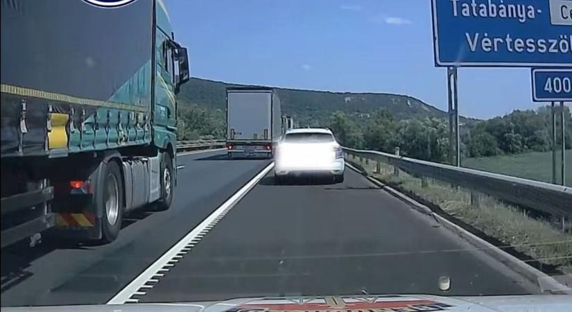 Lecsapott a karma: videón a sztráda türelmetlen antihőse, ezt csúnyán benézte
