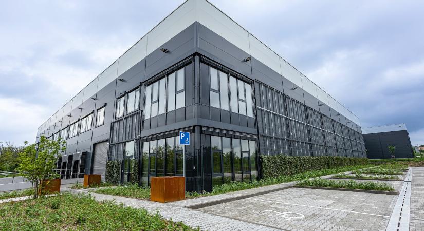 Logisztikai központ bővült Biatorbágyon, beköltöznek az új bérlők