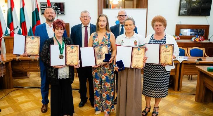 Díjazták a térség kiválóságait 