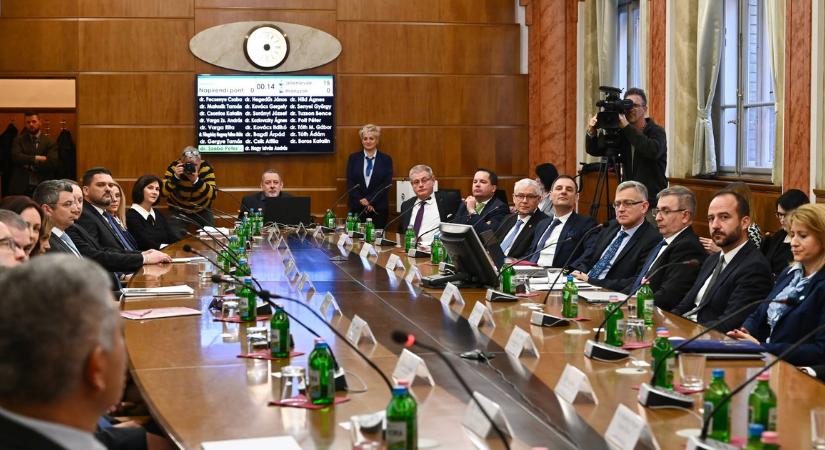 Az Alkotmánybíróságon támadja az Országos Bírói Tanács az igazságügyi reformot