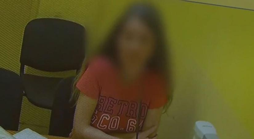 Mosolyogva hallgatta, ahogy volt férje azonosítja – a nyíregyházi anyagyilkos a vádlottak padján (videó)