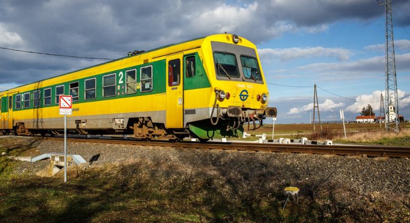Aláírta a szerződést a MÁV és a GYSEV a vasútvonalak átadásáról