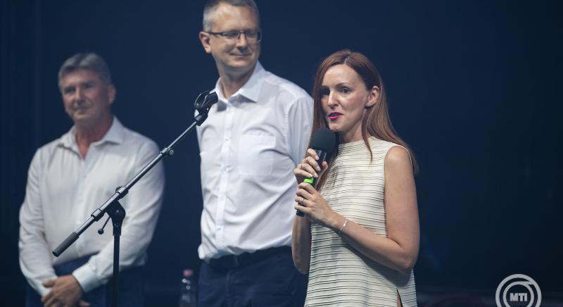 Megkezdődött a VéNégy Fesztivál és Színházi Találkozó Nagymaroson