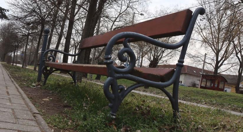 Megdöbbentő, hová vezetett két kolléga közös debreceni ivászata – csak leültek egy padra, ekkor jött a váratlan fordulat