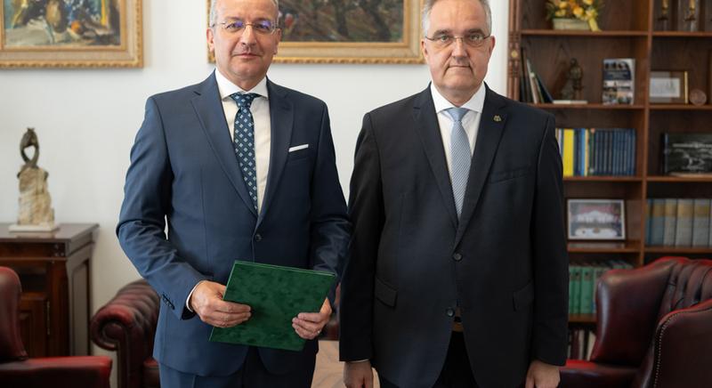 Balogh István vezeti a debreceni Klinikai Genetikai Központot