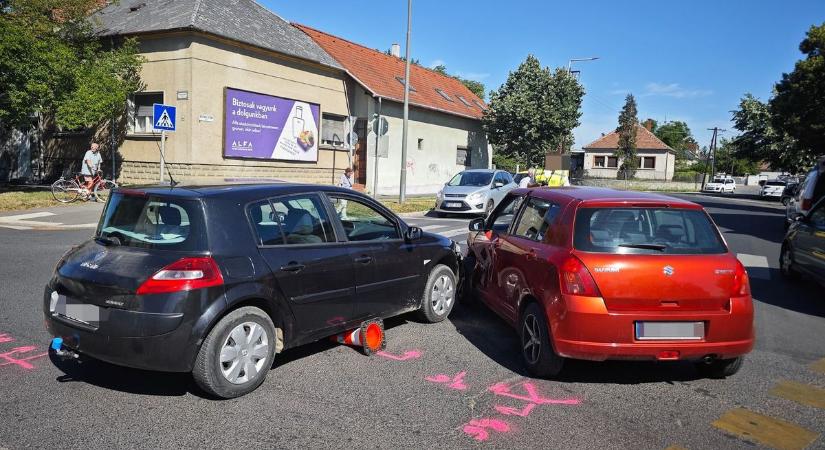 Egyik baleset a másik után Szombathelyen - helyszíni fotók